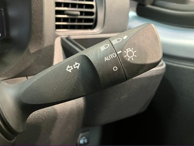 ハイゼットトラックスタンダード　農用スペシャル　４ＷＤ　デフロック　ＣＶＴ車衝突被害軽減ブレーキ　パートタイム４ＷＤ　デフロック　ＡＭ／ＦＭラジオ　マニュアルエアコン　マニュアルレベリング　オートライト　荷台作業灯　リヤ４枚リーフスプリング（滋賀県）の中古車