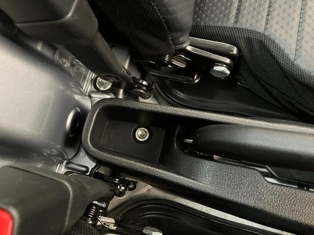 ハイゼットトラックスタンダード　農用スペシャル　４ＷＤ　デフロック　ＣＶＴ車衝突被害軽減ブレーキ　パートタイム４ＷＤ　デフロック　ＡＭ／ＦＭラジオ　マニュアルエアコン　マニュアルレベリング　オートライト　荷台作業灯　リヤ４枚リーフスプリング（滋賀県）の中古車