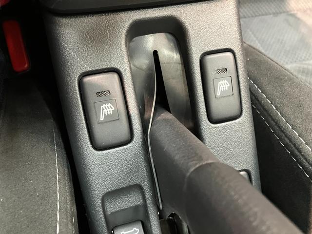 コペンＧＲスポーツ　５ＭＴ　ディスプレイオーディオ　ＢカメラＧＲ専用サスペンション　ディスプレイオーディオ　バックカメラ　Ｂｌｕｅｔｏｏｔｈ　ＵＳＢ　ＥＴＣ２．０　ＭＯＭＯ製ハンドル　レカロシート　ＢＢＳ製アルミホイール　シートヒーター　ＬＥＤ　オートライト（滋賀県）の中古車