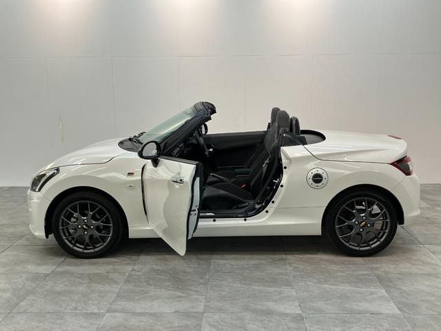 コペンＧＲスポーツ　５ＭＴ　ディスプレイオーディオ　ＢカメラＧＲ専用サスペンション　ディスプレイオーディオ　バックカメラ　Ｂｌｕｅｔｏｏｔｈ　ＵＳＢ　ＥＴＣ２．０　ＭＯＭＯ製ハンドル　レカロシート　ＢＢＳ製アルミホイール　シートヒーター　ＬＥＤ　オートライト（滋賀県）の中古車