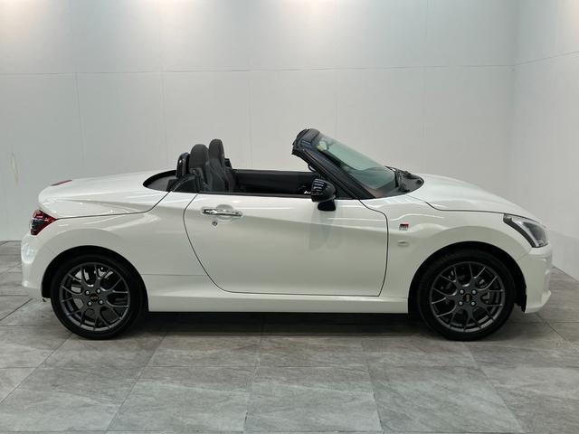 コペンＧＲスポーツ　５ＭＴ　ディスプレイオーディオ　ＢカメラＧＲ専用サスペンション　ディスプレイオーディオ　バックカメラ　Ｂｌｕｅｔｏｏｔｈ　ＵＳＢ　ＥＴＣ２．０　ＭＯＭＯ製ハンドル　レカロシート　ＢＢＳ製アルミホイール　シートヒーター　ＬＥＤ　オートライト（滋賀県）の中古車