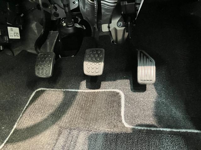 コペンＧＲスポーツ　５ＭＴ　ディスプレイオーディオ　ＢカメラＧＲ専用サスペンション　ディスプレイオーディオ　バックカメラ　Ｂｌｕｅｔｏｏｔｈ　ＵＳＢ　ＥＴＣ２．０　ＭＯＭＯ製ハンドル　レカロシート　ＢＢＳ製アルミホイール　シートヒーター　ＬＥＤ　オートライト（滋賀県）の中古車