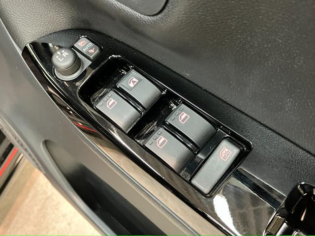 キャストスポーツＳＡ３　８型ナビ　バックカメラ　前後ドラレコ衝突被害軽減ブレーキ　フルセグナビ　バックカメラ　前後ドラレコ　ＤＶＤ再生　Ｂｌｕｅｔｏｏｔｈ　ＵＳＢ　ＥＴＣ　ＭＯＭＯ製ハンドル　パドルシフト　ＬＥＤ　前席シートヒーター　オートエアコン（滋賀県）の中古車