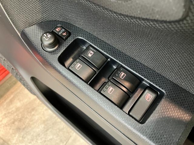 ムーヴＸリミテッド２ＳＡ３　ＣＤステレオ　シートヒーター衝突被害軽減ブレーキ　ＣＤステレオ　バックカメラ（ナビ装着時用）　シートヒーター　ＬＥＤヘッドライト　オートライト　オートエアコン　スマートキー　電動格納式ミラー　エコアイドル　タイヤ４本新品交換済み（滋賀県）の中古車