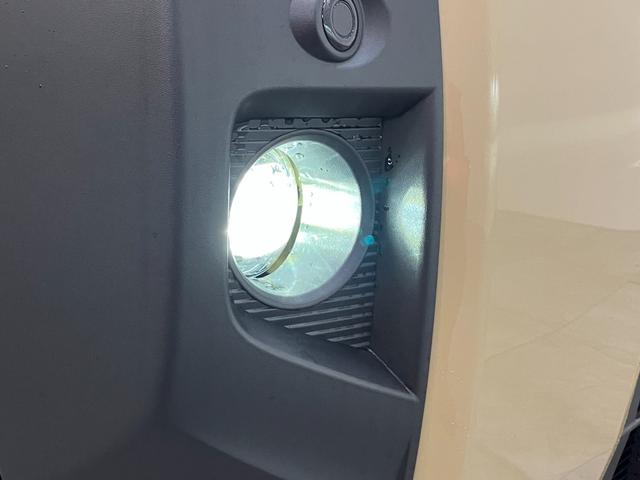 タフトＧダーククロムベンチャー　９インチＤ．Ａ　届出済未使用車衝突被害軽減ブレーキ　コーナーセンサー　９型ディスプレイオーディオ　フルセグ　バックカメラ　Ｂｌｕｅｔｏｏｔｈ　ＵＳＢ　前席シートヒーター　ＬＥＤ　オートライト　レーダークルーズコントロール（滋賀県）の中古車