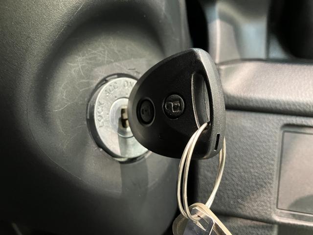 ムーヴＬ　両側スライドア　キーレス　ＬＥＤ　オートライト衝突被害軽減ブレーキ　コーナーセンサー　バックカメラ（ナビ装着時用）　両側スライドドア　ＬＥＤヘッドライト　オートライト　マニュアルエアコン　キーレスエントリー　電動格納式ミラー　エコアイドル（滋賀県）の中古車