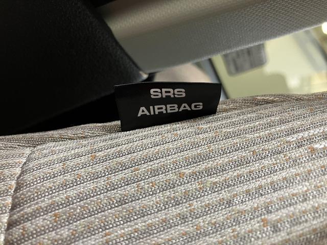 ムーヴＬ　両側スライドア　キーレス　ＬＥＤ　オートライト衝突被害軽減ブレーキ　コーナーセンサー　バックカメラ（ナビ装着時用）　両側スライドドア　ＬＥＤヘッドライト　オートライト　マニュアルエアコン　キーレスエントリー　電動格納式ミラー　エコアイドル（滋賀県）の中古車