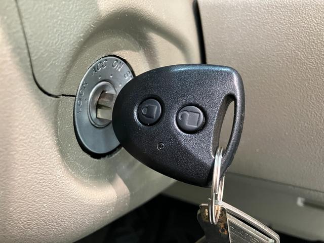 タントスローパー　リヤシート付仕様　走行３万２千キロ台福祉車両　車いす乗降車　電動ウインチ　リヤシート付　ＣＤステレオ　キーレスエントリー　電動格納式ミラー　マニュアルレベリング　マニュアルエアコン　左側スライドドア（滋賀県）の中古車