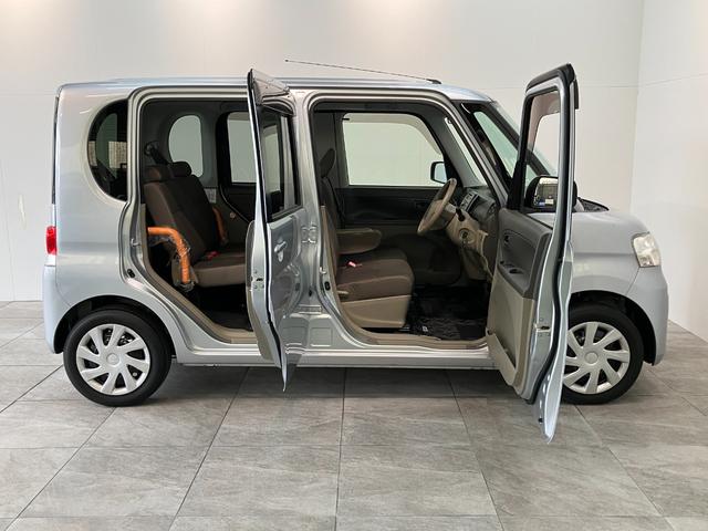 タントスローパー　リヤシート付仕様　走行３万２千キロ台福祉車両　車いす乗降車　電動ウインチ　リヤシート付　ＣＤステレオ　キーレスエントリー　電動格納式ミラー　マニュアルレベリング　マニュアルエアコン　左側スライドドア（滋賀県）の中古車