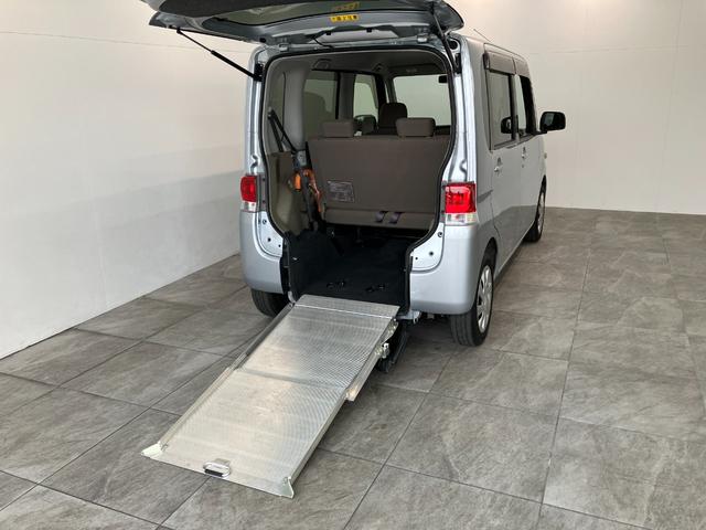 タントスローパー　リヤシート付仕様　走行３万２千キロ台福祉車両　車いす乗降車　電動ウインチ　リヤシート付　ＣＤステレオ　キーレスエントリー　電動格納式ミラー　マニュアルレベリング　マニュアルエアコン　左側スライドドア（滋賀県）の中古車