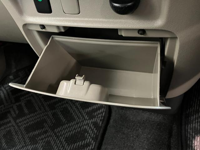 タントスローパー　リヤシート付仕様　走行３万２千キロ台福祉車両　車いす乗降車　電動ウインチ　リヤシート付　ＣＤステレオ　キーレスエントリー　電動格納式ミラー　マニュアルレベリング　マニュアルエアコン　左側スライドドア（滋賀県）の中古車