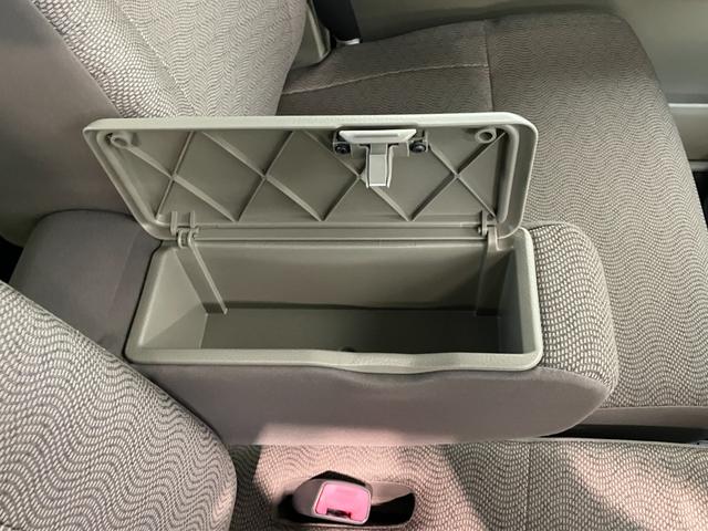 タントスローパー　リヤシート付仕様　走行３万２千キロ台福祉車両　車いす乗降車　電動ウインチ　リヤシート付　ＣＤステレオ　キーレスエントリー　電動格納式ミラー　マニュアルレベリング　マニュアルエアコン　左側スライドドア（滋賀県）の中古車