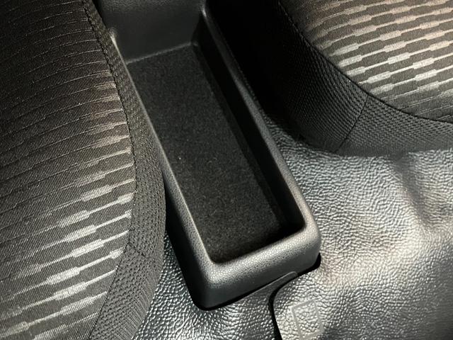 ハイゼットカーゴDX 4WD コーナーセンサー AM/FMラジオ キーレス衝突被害軽減ブレーキ スマアシ コーナーセンサー 前席パワーウインドウ AM/FMステレオ 両側スライドドア パートタイム4WD オートライト マニュアルレベリング マニュアルエアコン(滋賀県)の中古車