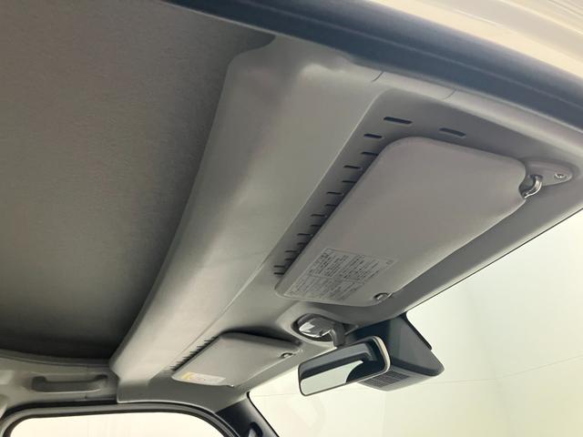 ハイゼットカーゴDX 4WD コーナーセンサー AM/FMラジオ キーレス衝突被害軽減ブレーキ スマアシ コーナーセンサー 前席パワーウインドウ AM/FMステレオ 両側スライドドア パートタイム4WD オートライト マニュアルレベリング マニュアルエアコン(滋賀県)の中古車