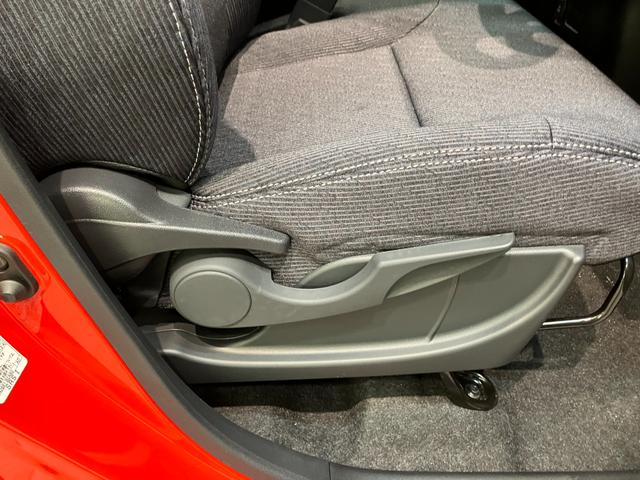 ムーヴＧ　左側電動スライドドア　コーナーセンサー　届出済未使用車衝突被害軽減ブレーキ　コーナーセンサー　バックカメラ（ナビ装着時用）　左側電動スライドドア　ＬＥＤヘッドライト　オートライト　オートエアコン　電動パーキングブレーキ　スマートキー　エコアイドル（滋賀県）の中古車