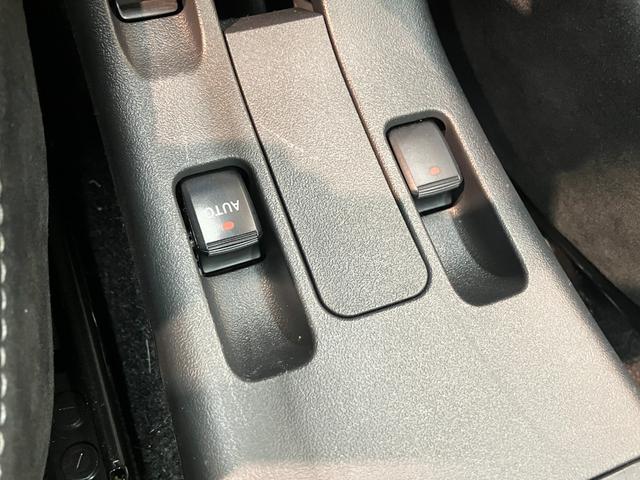 コペンローブＳ　ＢＢＳアルミ　フルセグナビ　バックカメラ　レカロビルシュタイン製ショックアブソーバー　レカロシート　ＭＯＭＯステ　ＢＢＳ　パドルシフト　コーナーセンサー　フルセグナビ　バックカメラ　ＤＶＤ　Ｂｌｕｅｔｏｏｔｈ　ＵＳＢ　シートヒーター　ＥＴＣ２．０（滋賀県）の中古車