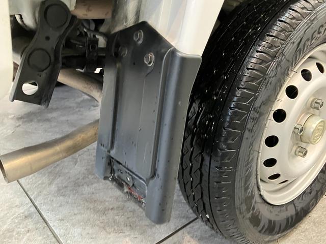 アクティトラックＳＤＸ　２ＷＤ　ＡＴ車　荷台作業灯　走行１万１千キロオートマチック車　ＡＭ／ＦＭラジオ　荷台作業灯　マニュアルエアコン　マニュアルレベリング　ゲートプロテクター　ガードフレームプロテクター（滋賀県）の中古車