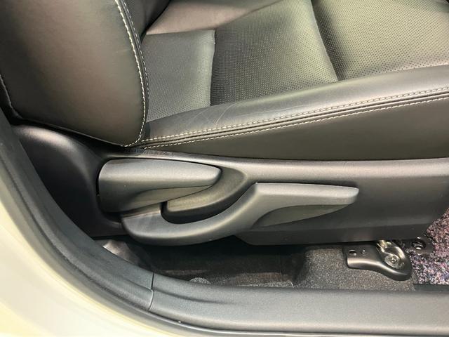 アクアＧソフトレザーセレクション　９型ナビ　Ｂカメラ　車検整備付トヨタセーフティセンス　コーナーセンサー　９型フルセグナビ　バックカメラ　ＤＶＤ再生　Ｂｌｕｅｔｏｏｔｈ　前後ドラレコ　ＥＴＣ　ＬＥＤ　クルーズコントロール　シートヒーター　オートエアコン（滋賀県）の中古車