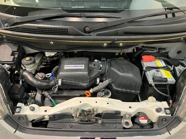 Ｎ−ＢＯＸカスタムＧ・Ｌパッケージ　フルセグナビ　バックカメラ　車検整備付フルセグナビ　バックカメラ　ＤＶＤ再生　Ｂｌｕｅｔｏｏｔｈ　ＨＩＤヘッドライト　オートエアコン　スマートキー　電動格納式ミラー　左側電動スライドドア　エコアイドル（滋賀県）の中古車