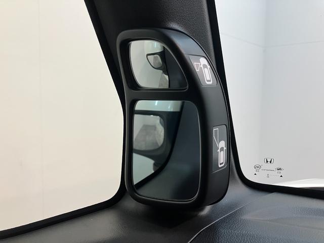 Ｎ−ＢＯＸカスタムＧ・Ｌパッケージ　フルセグナビ　バックカメラ　車検整備付フルセグナビ　バックカメラ　ＤＶＤ再生　Ｂｌｕｅｔｏｏｔｈ　ＨＩＤヘッドライト　オートエアコン　スマートキー　電動格納式ミラー　左側電動スライドドア　エコアイドル（滋賀県）の中古車