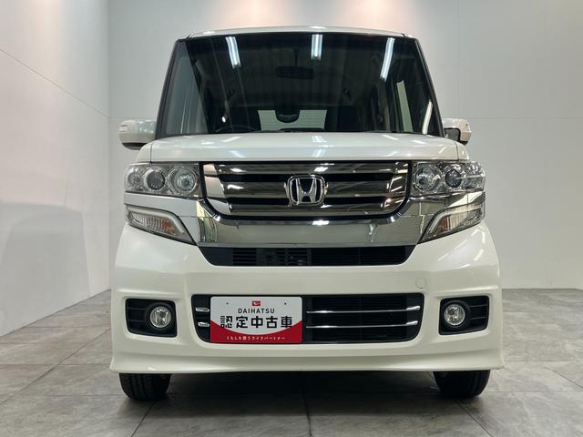 Ｎ−ＢＯＸカスタムＧ・Ｌパッケージ　フルセグナビ　バックカメラ　車検整備付フルセグナビ　バックカメラ　ＤＶＤ再生　Ｂｌｕｅｔｏｏｔｈ　ＨＩＤヘッドライト　オートエアコン　スマートキー　電動格納式ミラー　左側電動スライドドア　エコアイドル（滋賀県）の中古車