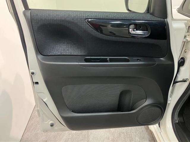 Ｎ−ＢＯＸカスタムＧ・Ｌパッケージ　フルセグナビ　バックカメラ　車検整備付フルセグナビ　バックカメラ　ＤＶＤ再生　Ｂｌｕｅｔｏｏｔｈ　ＨＩＤヘッドライト　オートエアコン　スマートキー　電動格納式ミラー　左側電動スライドドア　エコアイドル（滋賀県）の中古車