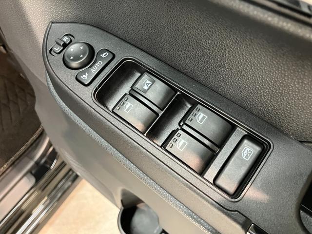 タントカスタムX 両側電動スライドドア 前席シートヒーター衝突被害軽減ブレーキ コーナーセンサー バックカメラ(ナビ装着時用) 両側電動スライドドア 前席シートヒーター 電動パーキングブレーキ LED オートライト オートエアコン スマートキー エコアイドル(滋賀県)の中古車