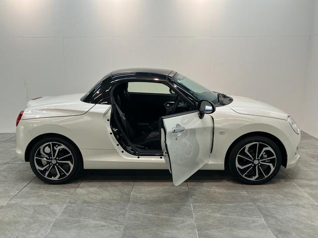 コペンセロ　５ＭＴ　ターボ　フルセグナビ　ＬＥＤ　届出済未使用車電動オープンルーフ　リアコーナーセンサー　７インチフルセグナビ　ＤＶＤ再生　Ｂｌｕｅｔｏｏｔｈ　ＵＳＢ　シートヒーター　ＬＥＤヘッドライト　オートライト　スマートキー　オートエアコン（滋賀県）の中古車