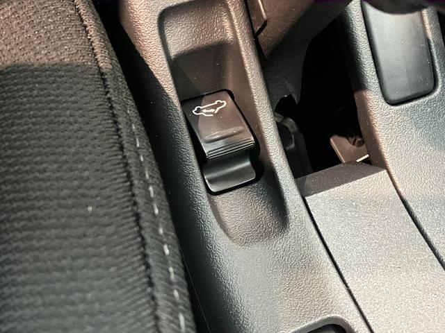 コペンセロ　５ＭＴ　ターボ　フルセグナビ　ＬＥＤ　届出済未使用車電動オープンルーフ　リアコーナーセンサー　７インチフルセグナビ　ＤＶＤ再生　Ｂｌｕｅｔｏｏｔｈ　ＵＳＢ　シートヒーター　ＬＥＤヘッドライト　オートライト　スマートキー　オートエアコン（滋賀県）の中古車