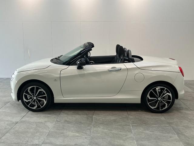 コペンセロ　５ＭＴ　ターボ　フルセグナビ　ＬＥＤ　届出済未使用車電動オープンルーフ　リアコーナーセンサー　７インチフルセグナビ　ＤＶＤ再生　Ｂｌｕｅｔｏｏｔｈ　ＵＳＢ　シートヒーター　ＬＥＤヘッドライト　オートライト　スマートキー　オートエアコン（滋賀県）の中古車