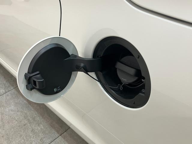 コペンセロ　５ＭＴ　ターボ　フルセグナビ　ＬＥＤ　届出済未使用車電動オープンルーフ　リアコーナーセンサー　７インチフルセグナビ　ＤＶＤ再生　Ｂｌｕｅｔｏｏｔｈ　ＵＳＢ　シートヒーター　ＬＥＤヘッドライト　オートライト　スマートキー　オートエアコン（滋賀県）の中古車