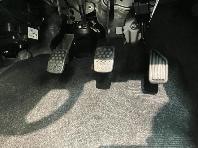 コペンセロ　５ＭＴ　ターボ　フルセグナビ　ＬＥＤ　届出済未使用車電動オープンルーフ　リアコーナーセンサー　７インチフルセグナビ　ＤＶＤ再生　Ｂｌｕｅｔｏｏｔｈ　ＵＳＢ　シートヒーター　ＬＥＤヘッドライト　オートライト　スマートキー　オートエアコン（滋賀県）の中古車