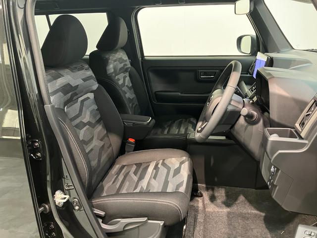 タフトＧダーククロムベンチャー　１０型フルセグナビ　届出済未使用車衝突被害軽減ブレーキ　コーナーセンサー　１０型フルセグナビ　バックカメラ　ＤＶＤ　Ｂｌｕｅｔｏｏｔｈ　ＵＳＢ　前後ドラレコ　前席シートヒーター　レーダークルーズコントロール　ＬＥＤ　オートエアコン（滋賀県）の中古車