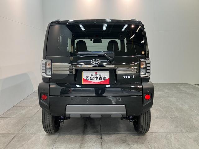 タフトＧダーククロムベンチャー　１０型フルセグナビ　届出済未使用車衝突被害軽減ブレーキ　コーナーセンサー　１０型フルセグナビ　バックカメラ　ＤＶＤ　Ｂｌｕｅｔｏｏｔｈ　ＵＳＢ　前後ドラレコ　前席シートヒーター　レーダークルーズコントロール　ＬＥＤ　オートエアコン（滋賀県）の中古車