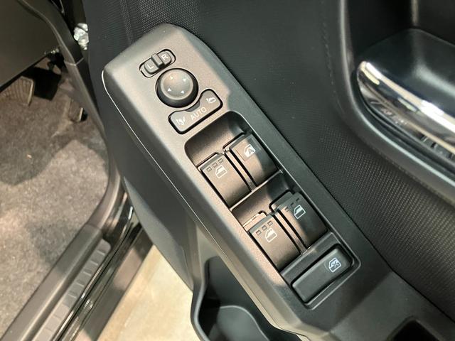 タフトＧダーククロムベンチャー　１０型フルセグナビ　届出済未使用車衝突被害軽減ブレーキ　コーナーセンサー　１０型フルセグナビ　バックカメラ　ＤＶＤ　Ｂｌｕｅｔｏｏｔｈ　ＵＳＢ　前後ドラレコ　前席シートヒーター　レーダークルーズコントロール　ＬＥＤ　オートエアコン（滋賀県）の中古車