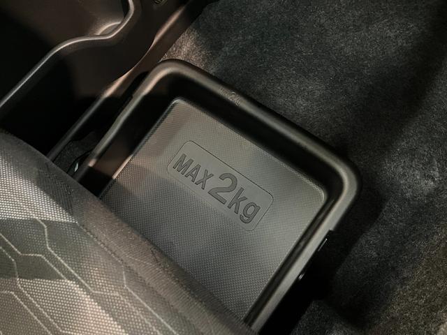 タフトＧダーククロムベンチャー　１０型フルセグナビ　届出済未使用車衝突被害軽減ブレーキ　コーナーセンサー　１０型フルセグナビ　バックカメラ　ＤＶＤ　Ｂｌｕｅｔｏｏｔｈ　ＵＳＢ　前後ドラレコ　前席シートヒーター　レーダークルーズコントロール　ＬＥＤ　オートエアコン（滋賀県）の中古車