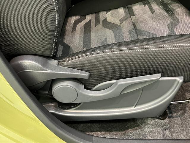 タフトＧダーククロムベンチャー　１０型フルセグナビ　届出済未使用車衝突被害軽減ブレーキ　コーナーセンサー　１０インチフルセグナビ　バックカメラ　ＤＶＤ再生　Ｂｌｕｅｔｏｏｔｈ　ＵＳＢ　前後ドラレコ　前席シートヒーター　ＬＥＤ　オートライト　クルーズコントロール（滋賀県）の中古車