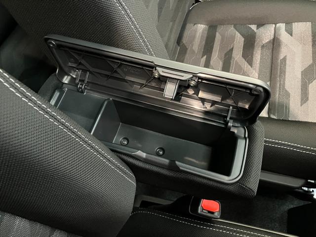 タフトＧダーククロムベンチャー　１０型フルセグナビ　届出済未使用車衝突被害軽減ブレーキ　コーナーセンサー　１０インチフルセグナビ　バックカメラ　ＤＶＤ再生　Ｂｌｕｅｔｏｏｔｈ　ＵＳＢ　前後ドラレコ　前席シートヒーター　ＬＥＤ　オートライト　クルーズコントロール（滋賀県）の中古車