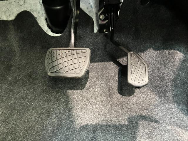 タフトＧダーククロムベンチャー　１０型フルセグナビ　届出済未使用車衝突被害軽減ブレーキ　コーナーセンサー　１０インチフルセグナビ　バックカメラ　ＤＶＤ再生　Ｂｌｕｅｔｏｏｔｈ　ＵＳＢ　前後ドラレコ　前席シートヒーター　ＬＥＤ　オートライト　クルーズコントロール（滋賀県）の中古車