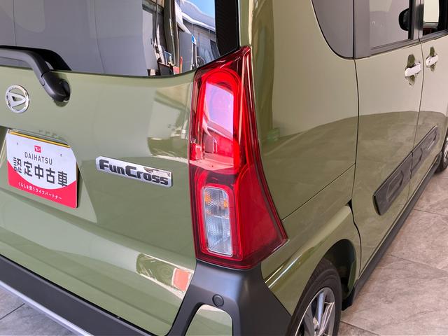 タントファンクロス　９型Ｄ．Ａ　バックカメラ　届出済未使用車衝突被害軽減ブレーキ　コーナーセンサー　９型ディスプレイオーディオ　フルセグ　Ｂｌｕｅｔｏｏｔｈ　ＵＳＢ　バックカメラ　両側電動スライドドア　前席シートヒーター　ＬＥＤ　スマートキー　エコアイドル（滋賀県）の中古車