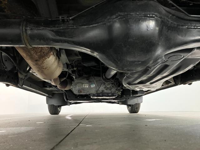 ハイゼットカーゴクルーズ　５５ｔｈアニバーサリーゴールドエディション　４ＷＤ車検整備付　フルセグナビ　ＤＶＤ再生　Ｂｌｕｅｔｏｏｔｈ　ＵＳＢ　キーレスエントリー　電動格納式ミラー　マニュアルレベリング　マニュアルエアコン　フロントゴールドグリル　パートタイム４ＷＤ（滋賀県）の中古車