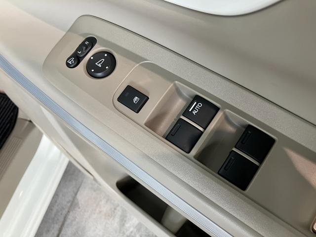 Ｎ−ＢＯＸスラッシュＧ・Ｌパッケージ　ワンセグナビ　バックカメラ　ドラレコワンセグナビ　バックカメラ　ＥＴＣ　ドラレコ　ＵＳＢ　オートエアコン　電動格納式ミラー　スマートキー　マニュアルレベリング　エコアイドル（滋賀県）の中古車