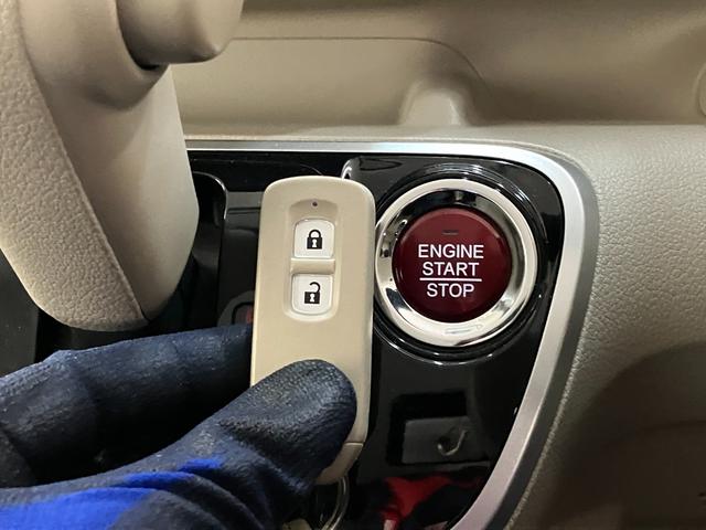 Ｎ−ＢＯＸスラッシュＧ・Ｌパッケージ　ワンセグナビ　バックカメラ　ドラレコワンセグナビ　バックカメラ　ＥＴＣ　ドラレコ　ＵＳＢ　オートエアコン　電動格納式ミラー　スマートキー　マニュアルレベリング　エコアイドル（滋賀県）の中古車