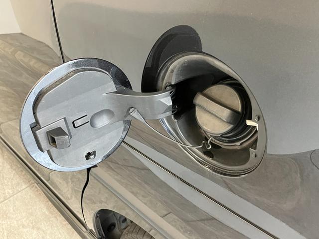 タントカスタムＸトップエディションＳＡ３　８型ナビ　バックカメラ衝突被害軽減ブレーキ　コーナーセンサー　８型フルセグナビ　Ｂｌｕｅｔｏｏｔｈ　ＤＶＤ再生　ＵＳＢ　バックカメラ　ドラレコ　両側電動スライドドア　シートヒーター　ＬＥＤ　オートライト　スマートキー（滋賀県）の中古車