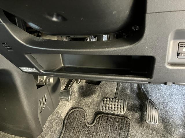 タントカスタムＸトップエディションＳＡ３　８型ナビ　バックカメラ衝突被害軽減ブレーキ　コーナーセンサー　８型フルセグナビ　Ｂｌｕｅｔｏｏｔｈ　ＤＶＤ再生　ＵＳＢ　バックカメラ　ドラレコ　両側電動スライドドア　シートヒーター　ＬＥＤ　オートライト　スマートキー（滋賀県）の中古車