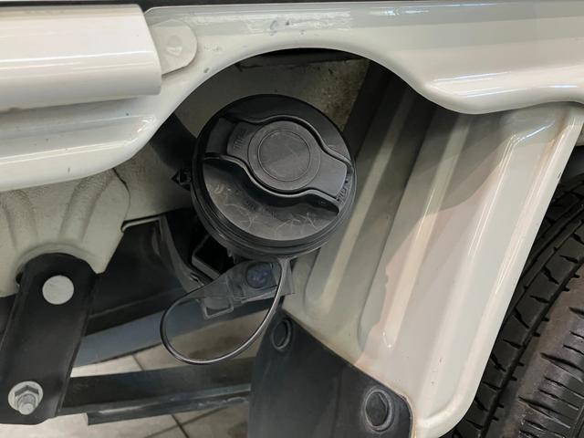 ハイゼットトラックスタンダード 4WD A/T車 AM/FMラジオ 車検整備付パートタイム4WD AM/FMラジオ マニュアルエアコン オートマチック車 ガードフレームプロテクター リヤーゲートプロテクター リヤーゲートチェーン(滋賀県)の中古車