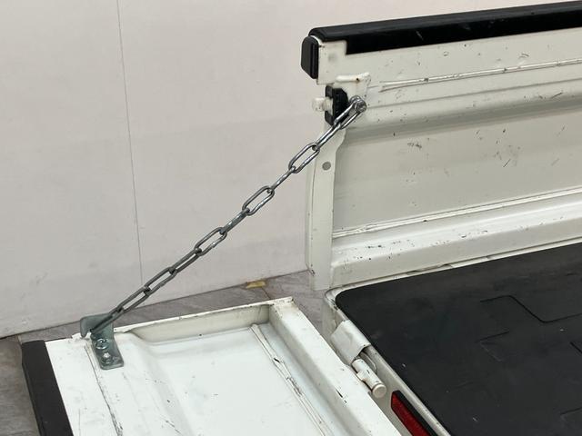 ハイゼットトラックスタンダード 4WD A/T車 AM/FMラジオ 車検整備付パートタイム4WD AM/FMラジオ マニュアルエアコン オートマチック車 ガードフレームプロテクター リヤーゲートプロテクター リヤーゲートチェーン(滋賀県)の中古車