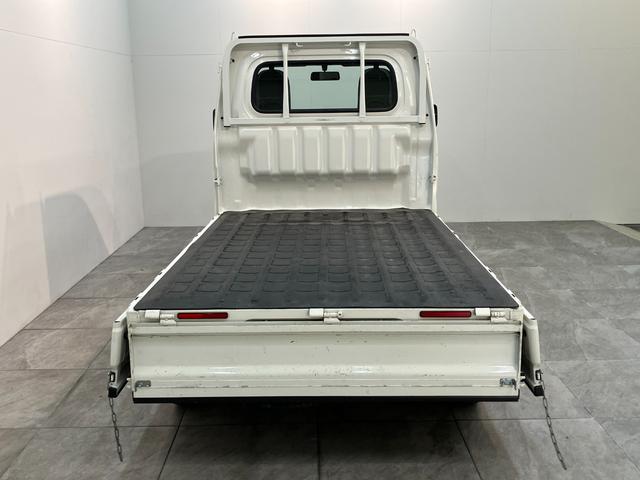 ハイゼットトラックスタンダード 4WD A/T車 AM/FMラジオ 車検整備付パートタイム4WD AM/FMラジオ マニュアルエアコン オートマチック車 ガードフレームプロテクター リヤーゲートプロテクター リヤーゲートチェーン(滋賀県)の中古車