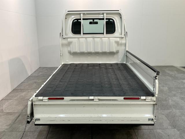 ハイゼットトラックスタンダード 4WD A/T車 AM/FMラジオ 車検整備付パートタイム4WD AM/FMラジオ マニュアルエアコン オートマチック車 ガードフレームプロテクター リヤーゲートプロテクター リヤーゲートチェーン(滋賀県)の中古車