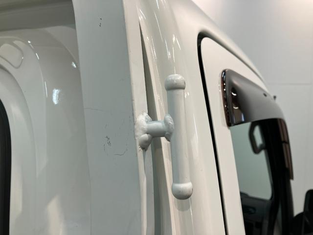 ハイゼットトラックスタンダード 4WD A/T車 AM/FMラジオ 車検整備付パートタイム4WD AM/FMラジオ マニュアルエアコン オートマチック車 ガードフレームプロテクター リヤーゲートプロテクター リヤーゲートチェーン(滋賀県)の中古車